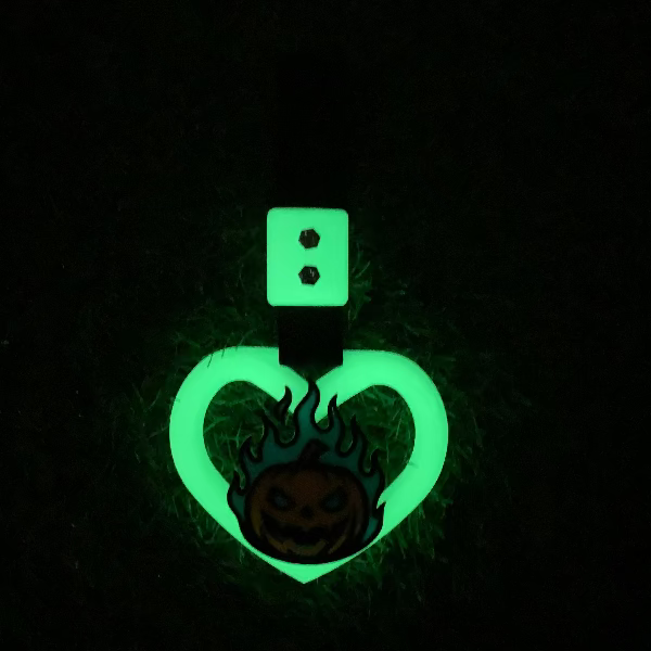 Tsurikawa design halloween zucca horror fluorescenti